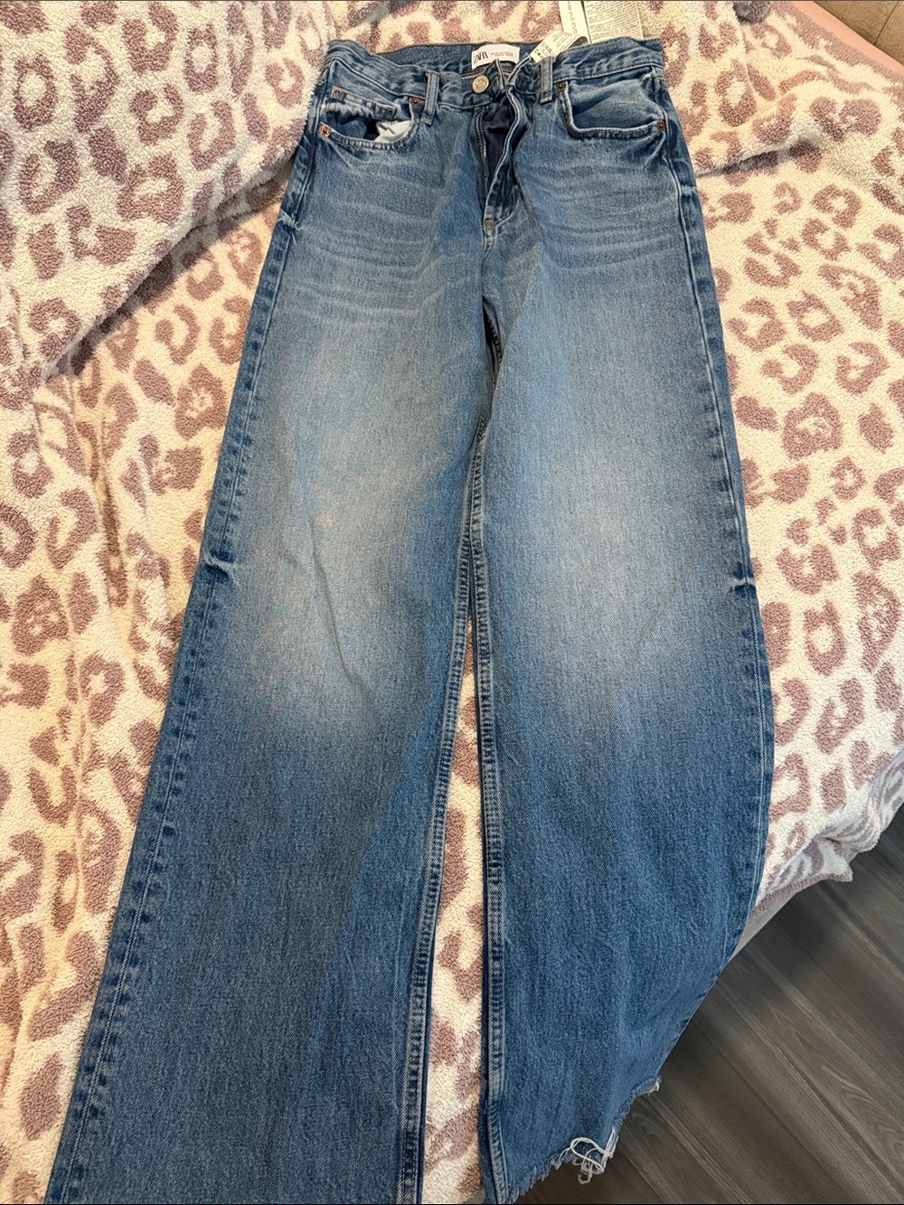 Zara Wide-Leg Flared Jeans in Medium Blue